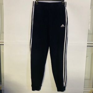 Boys Adidas joggers Adidas joggers size XL 18/20